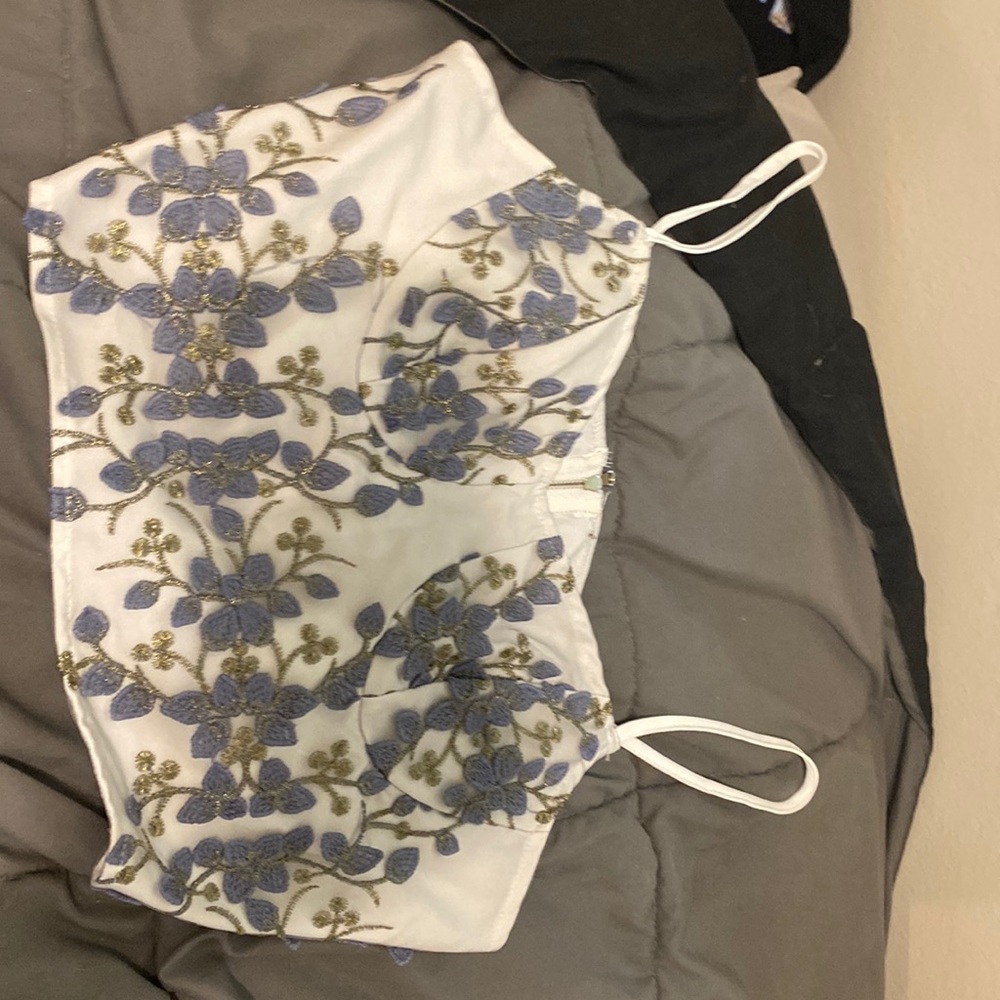 Floral tank top cropped